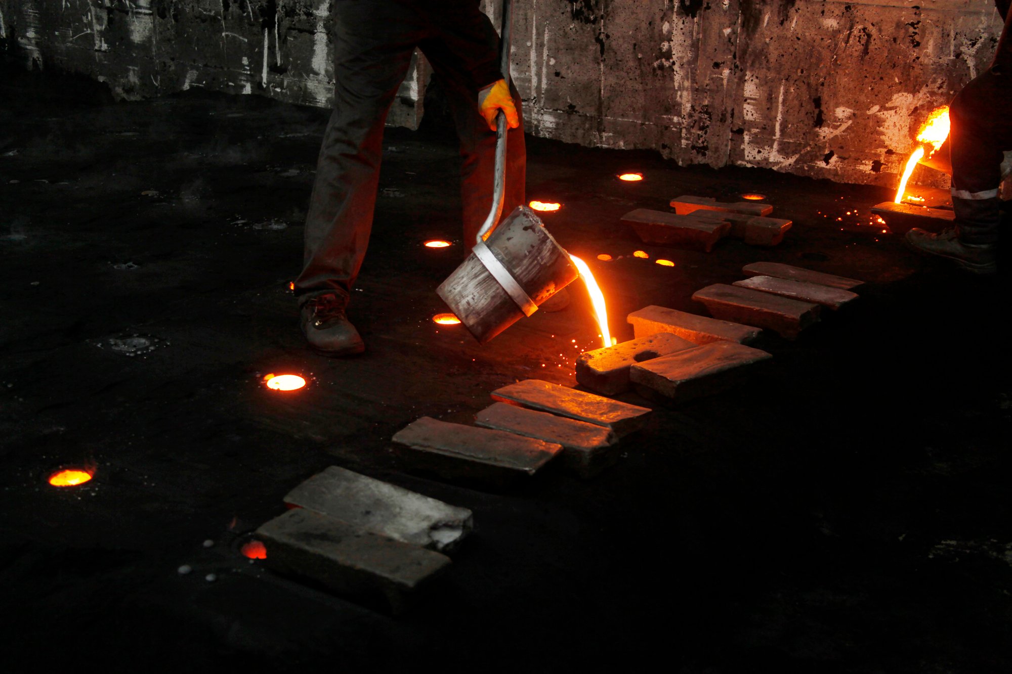 liquid-molten-steel-industry-casting-melting-m-2023-03-07-07-23-52-utc
