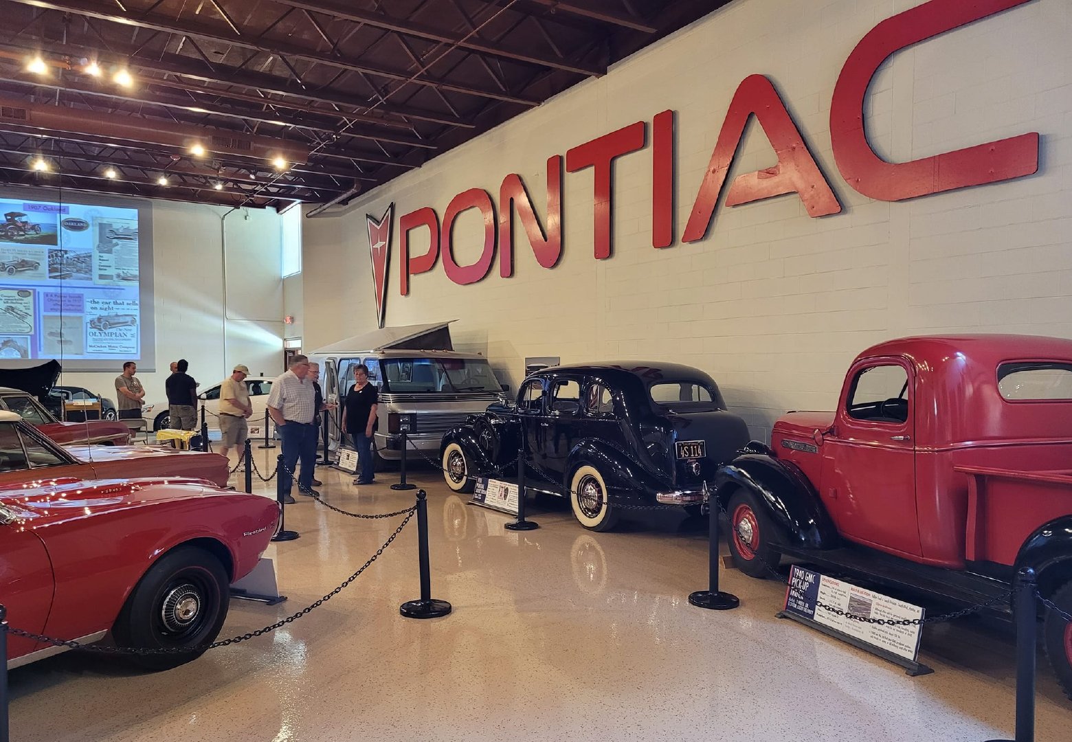 pontiac-02 pontiac-02